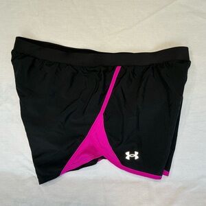 Under Armour . Fly By 2.0 . Women’s shorts . XL